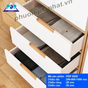 Bề mặt mạ tay nắm âm tủ áo màu vàng mờ PDP5529
