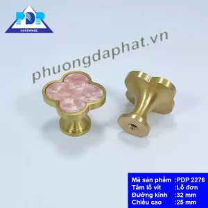 Núm Tủ Hoa Bốn Cánh Chất Liệu Đồng PDP2276