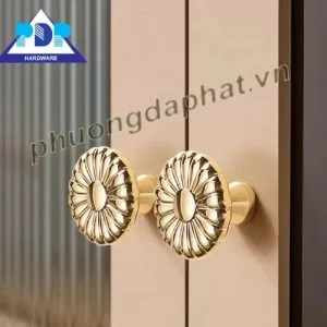 Núm Tay Nắm Tủ