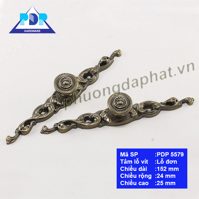 Tay Cầm Tủ Cổ Điển với kết thúc núm độc đáo giúp nâng cao chất lượng của nội thất. Những chi tiết xoắn tinh tế sẽ tô điểm vẻ đẹp không gian của bạn một cách tốt nhất.