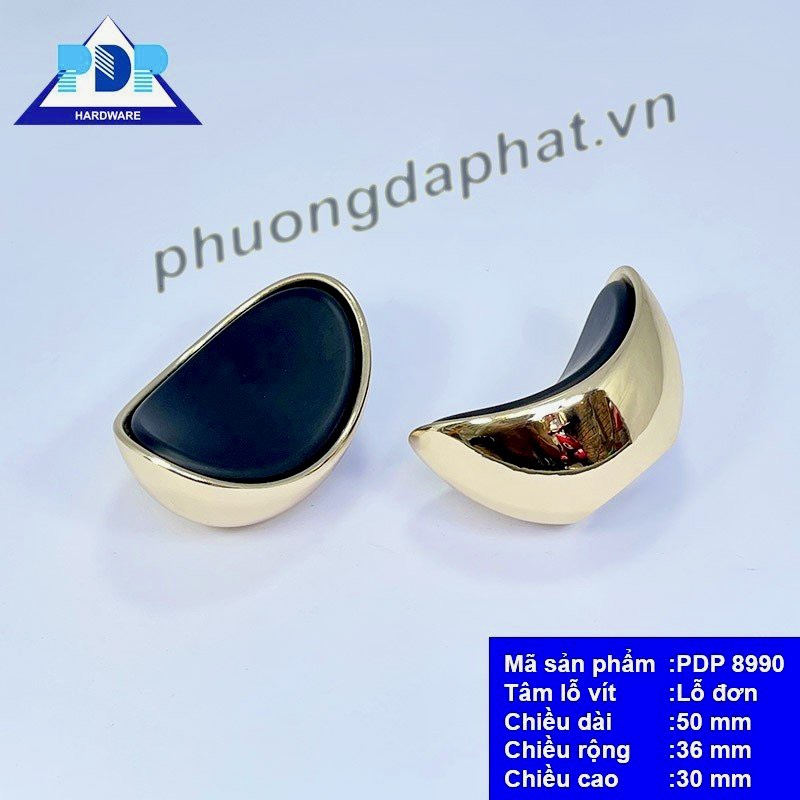 Núm Tay Nắm Tủ rất ấn tượng về diện mạo với màu đen hiện đại ngay trung tâm tay tủ