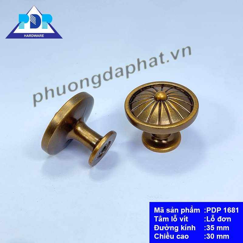 Núm Tay Nắm Tủ Phong Cách Á Đông độc đáo với phần khắc họa tinh xảo ở mặt trước