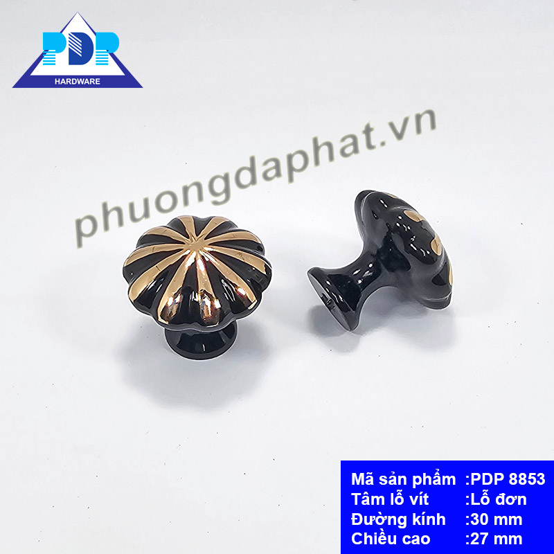 Núm Tay Nắm Tủ với hoa văn nhẹ nhàng