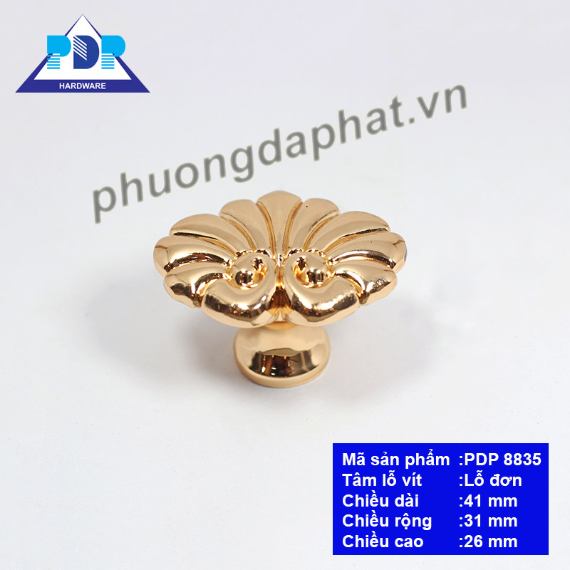 Núm Tay Nắm Tủ Cổ Điển với chi tiết được khắc họa vô cùng kỳ công đạt độ tinh xảo cao