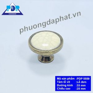 Núm Tủ Gốm Sứ với chất liệu gốm ngay trung tâm tay tủ