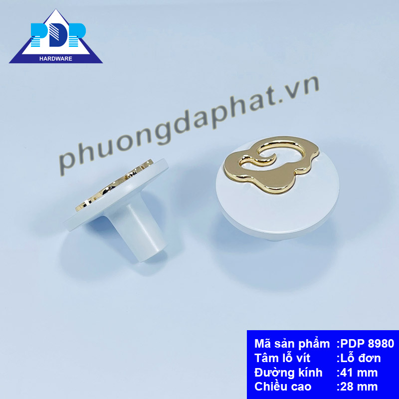 Núm Tủ Phong Cách Châu Âu mang phong cách hiện đại với điểm nhấn hoa văn màu vàng bóng rất tinh tế