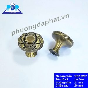Núm Tủ Hợp Kim Kẽm duyên dáng với họa tiết hoa tạo nên mọi nguồn cảm hứng cho nội thất gỗ