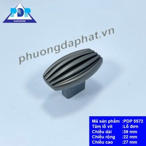 Núm Tủ Hợp Kim Kẽm mô phỏng bởi các đường gợn sóng. Được thổi hồn một chút tự do
