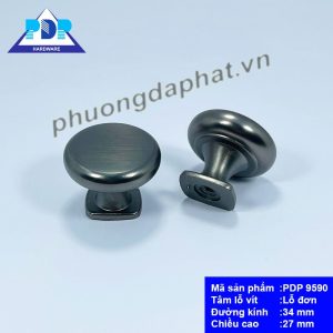 Núm Tủ với phong cách dễ dàng tiếp cận