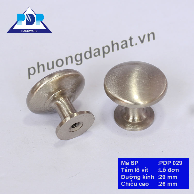 Núm Tủ Phong Cách Châu Âu với mặt tròn nhẵn với màu bạc xước tạo hiệu ứng bắt mắt