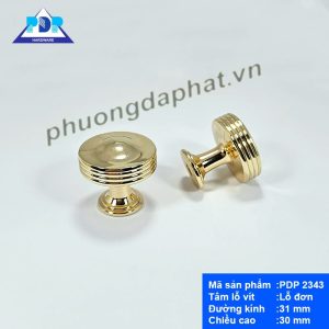 Núm Tủ với mặt tròn nhẵn kèm đường viền xung quanh tạo hiệu ứng bắt mắt