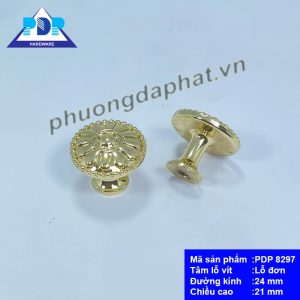 Núm Tủ Tân Cổ Điển với mặt trước tay nắm được tích hợp cách điệu bông hoa rất trang nhã