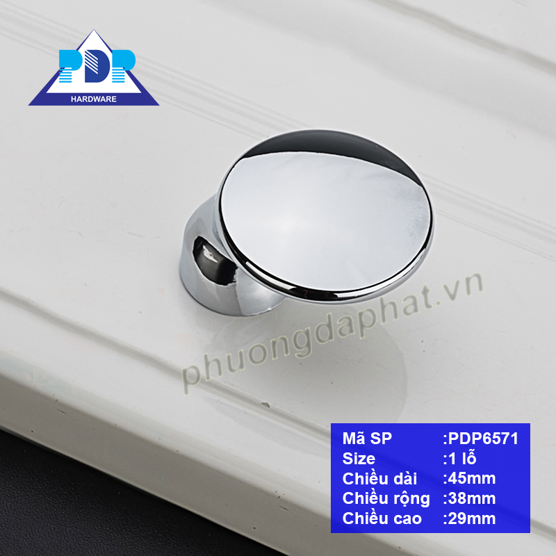 Núm Tủ với kiểu dáng lệch tâm độc đáo