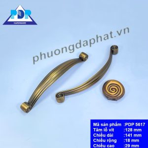 Tay Nắm Cổ Điển Hợp Kim Kẽm Màu Cafe có chi tiết đẹp mắt được chế tác công phu với những đường cong bắt mắt