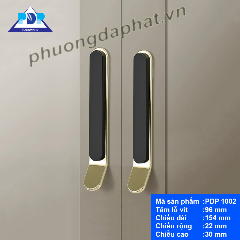 Tay Nắm Cửa Tủ rất ấn tượng về diện mạo với màu đen hiện đại ngay trung tâm tay tủ