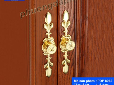 Tay Nắm Cửa Tủ mang phong cách tân cổ điển với kết thúc núm độc đáo cùng màu vàng sang trọng tạo điểm nhấn vượt trội.