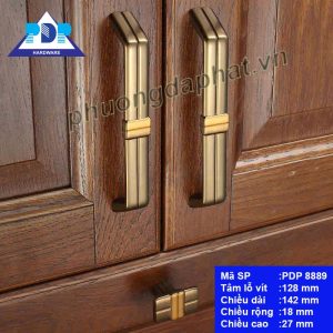 Tay Nắm Cửa Tủ với một sự hấp dẫn vô tận với đường ruy băng thanh lịch