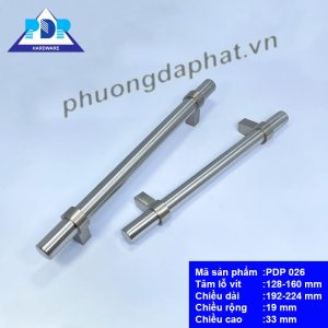Tay Nắm Hiện Đại với chất liệu inox sẵn sàng thách thức thời gian. Phong cách dễ dàng tiếp cận