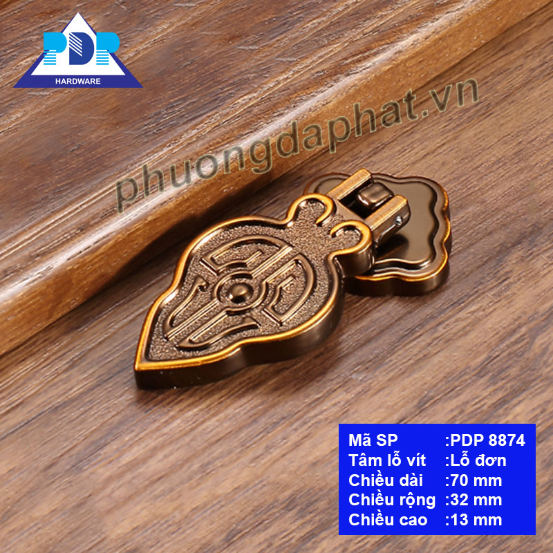 Tay Nắm Ngăn Kéo rất độc đáo với họa tiết cổ điển truyền thống phương Đông chứa đựng hình ảnh ngay tại điểm trung tâm tay tủ
