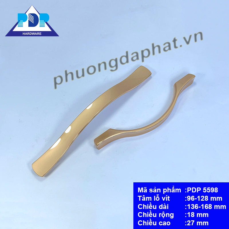 Tay Nắm Tủ Bếp với đường viền ánh vàng bóng xung quanh tạo hiệu ứng bắt mắt