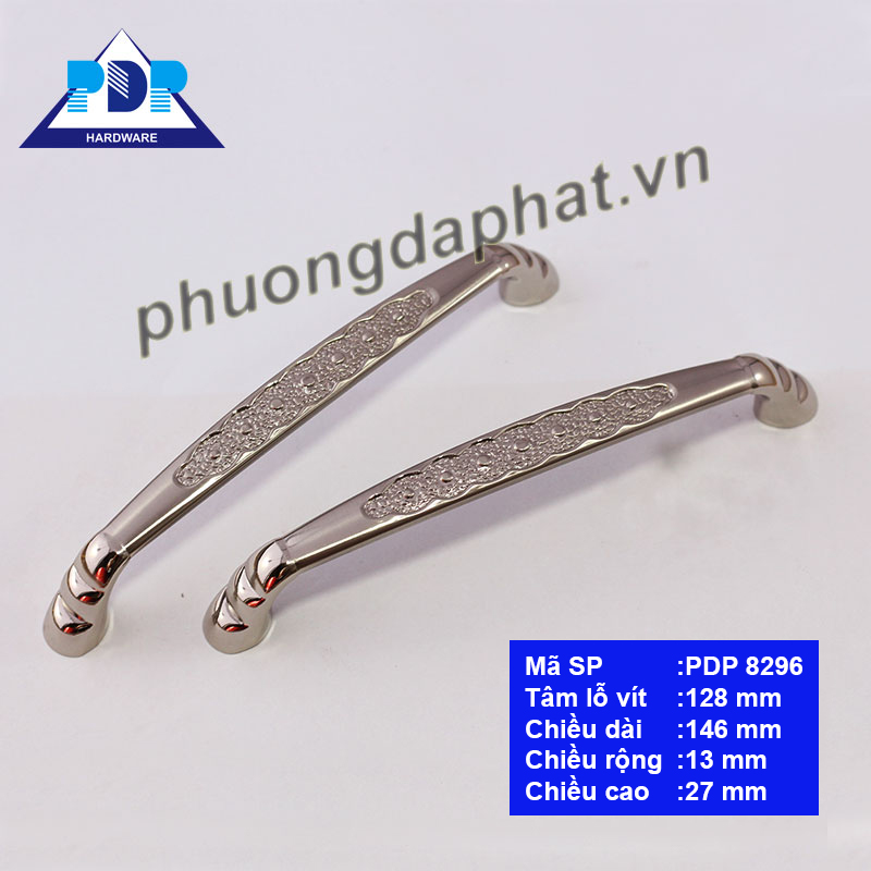 Tay Nắm Tủ với một rừng hoa được ẩn sau các họa tiết trang trí