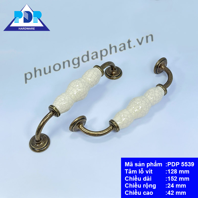 Tay Nắm Tủ Cổ Điển lấy ý tưởng về chiếc headphone với hai đầu tròn
