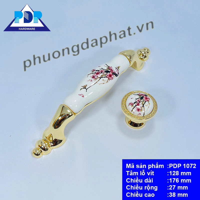 Tay Nắm Tủ với họa tiết hoa được khắc họa trên nền chất liệu sứ rất trang nhã và duyên dáng
