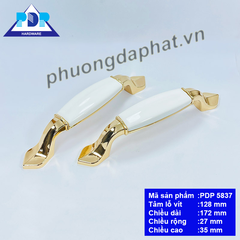 Tay Nắm Tủ Gốm Sứ  rất quyến rũ qua những đường cong tinh tế cùng màu vàng bóng và trắng tinh khôi mang lại sự sang trọng và đẳng cấp cho nội thất.