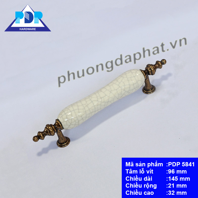 Tay Nắm Tủ Gốm Sứ lấy ý tưởng về chiếc headphone với hai đầu tròn