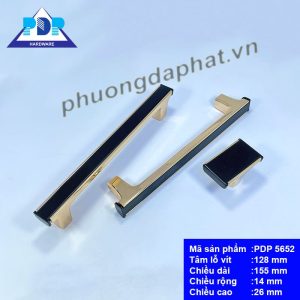 Tay Nắm Tủ Hiện Đại rất ấn tượng về diện mạo với màu đen hiện đại ngay trung tâm tay tủ