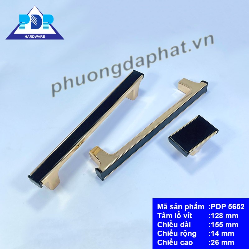 Tay Nắm Tủ Hiện Đại rất ấn tượng về diện mạo với màu đen hiện đại ngay trung tâm tay tủ