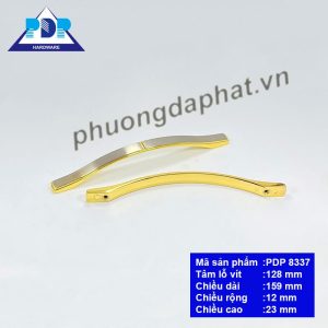 Tay Nắm Tủ Hiện Đại với sự kết hợp giữa màu bạc xước và vàng bóng tạo thành tổng thể hài hòa đẹp mắt thích hợp cho các tủ đặt trong phòng khách.