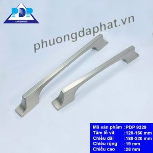 Tay Nắm Tủ Hiện Đại tinh tế với màu bạc xước mang lại vẻ đẹp thanh lịch cho tổng thể