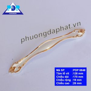 Tay Nắm Tủ Hợp Kim Kẽm với nét hoa văn được khắc họa tựa như những bông hoa chớm nở phía hai đầu