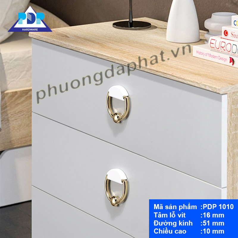 Tay Nắm Tủ ấn tượng về diện mạo với màu trắng hiện đại ngay trung tâm tay tủ