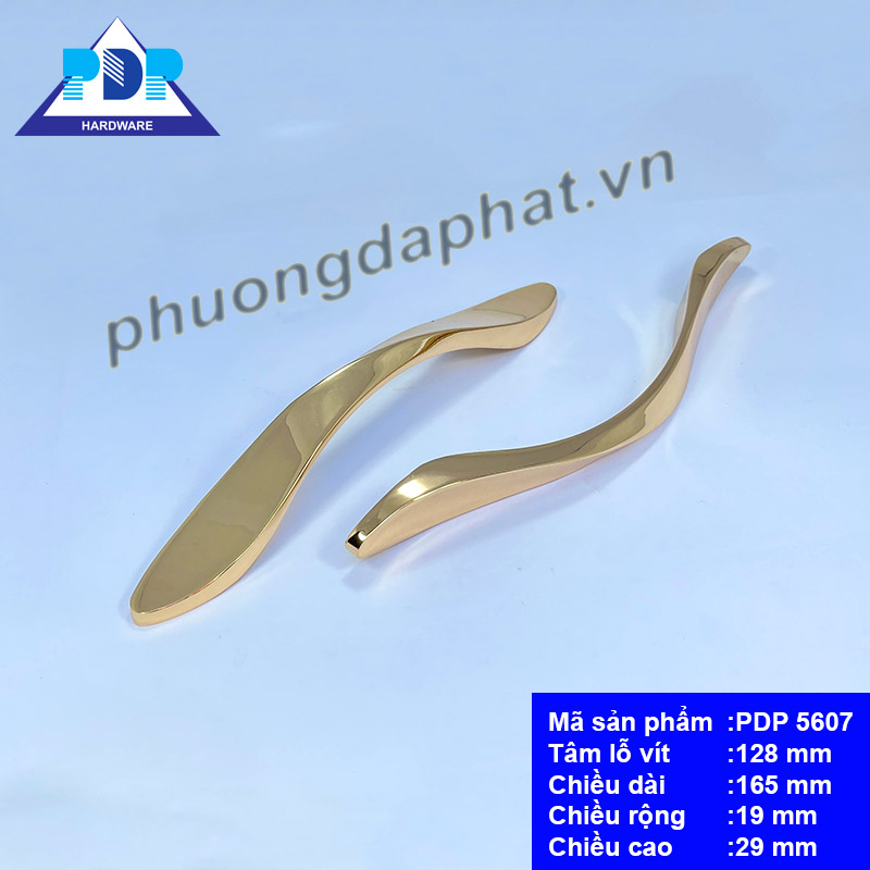 Tay Nắm Tủ mang lại sự hiện diện trang nhã với màu vàng hoàng gia