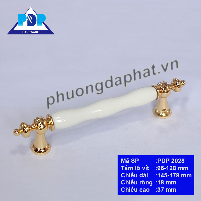 Tay Nắm Tủ Phong Cách Bắc Âu rất quyến rũ qua những đường cong tinh tế cùng màu vàng bóng và trắng tinh khôi mang lại sự sang trọng và đẳng cấp cho nội thất