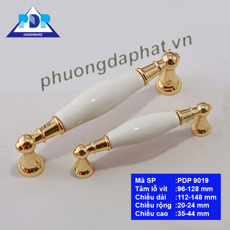 Tay Nắm Tủ rất quyến rũ qua những đường cong tinh tế cùng màu vàng bóng và trắng tinh khôi mang lại sự sang trọng và đẳng cấp cho nội thất.