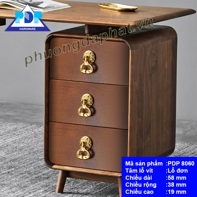 Tay Nắm Tủ Tân Cổ Điển với mặt trước tay nắm tích hợp cách điệu bông hoa rất trang nhã
