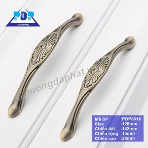 Tay Nắm Tủ rất quyến rũ với họa tiết ở trung tâm tay nắm