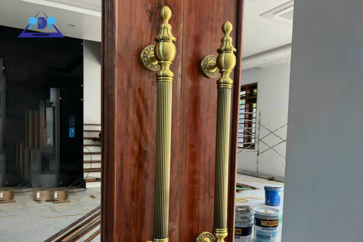 Những loại tay nắm cửa gỗ được ưa chuộng hiện nay